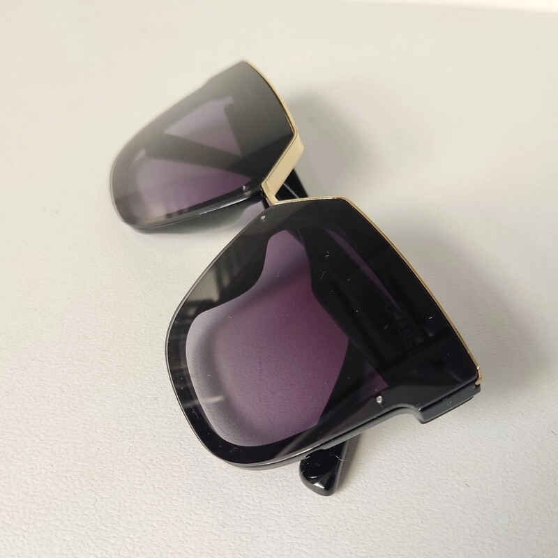 عینک آفتابی زنانه مارک CHANEL 12789