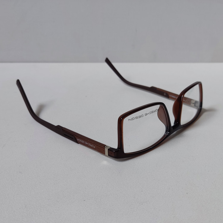 عینک طبی مردانه پورش دیزاین P8290