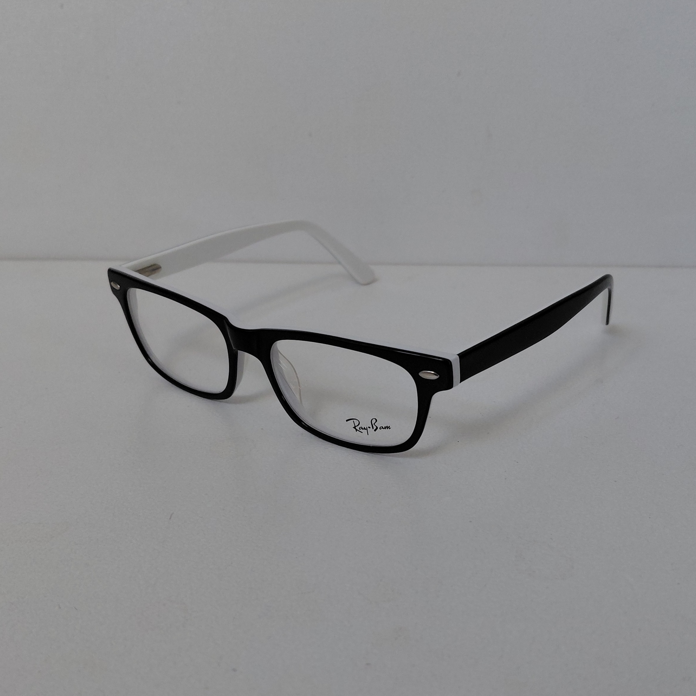 فریم عینک طبی بچه گانه Ray.Ban 1004