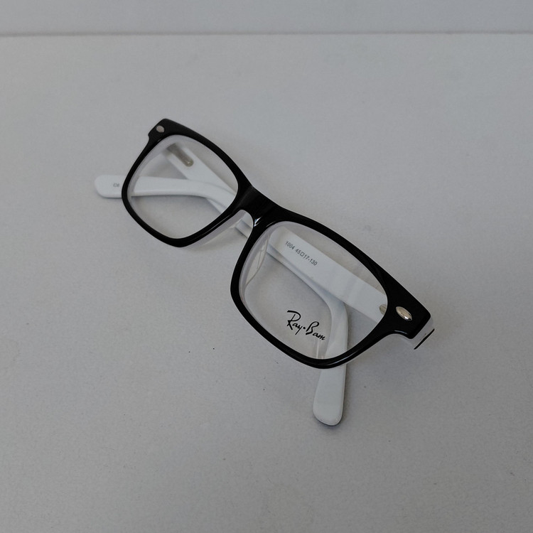 فریم عینک طبی بچه گانه Ray.Ban 1004